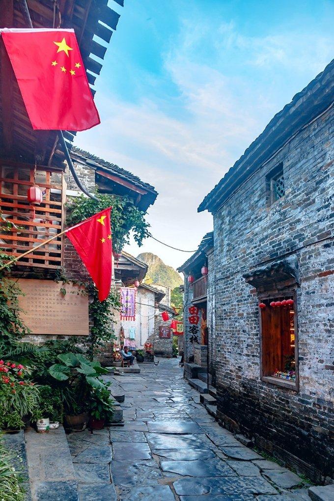 利好不及预期引发比亚迪H股五连跌 机构如何评价？